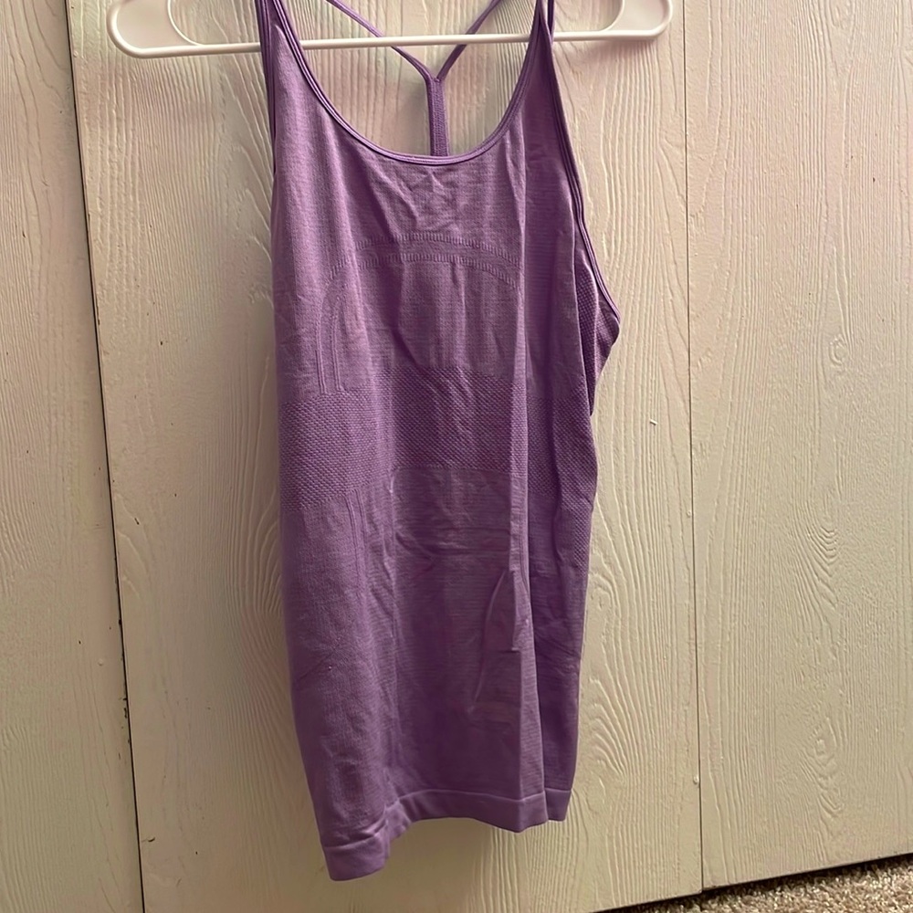 Lululemon purple tank